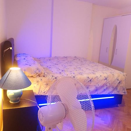 Charming Flat Center And Near The Lake Женева Экстерьер фото